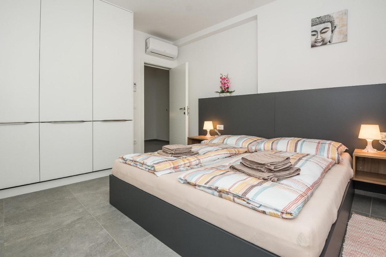 Apartment Spanic 1 ヴィル エクステリア 写真