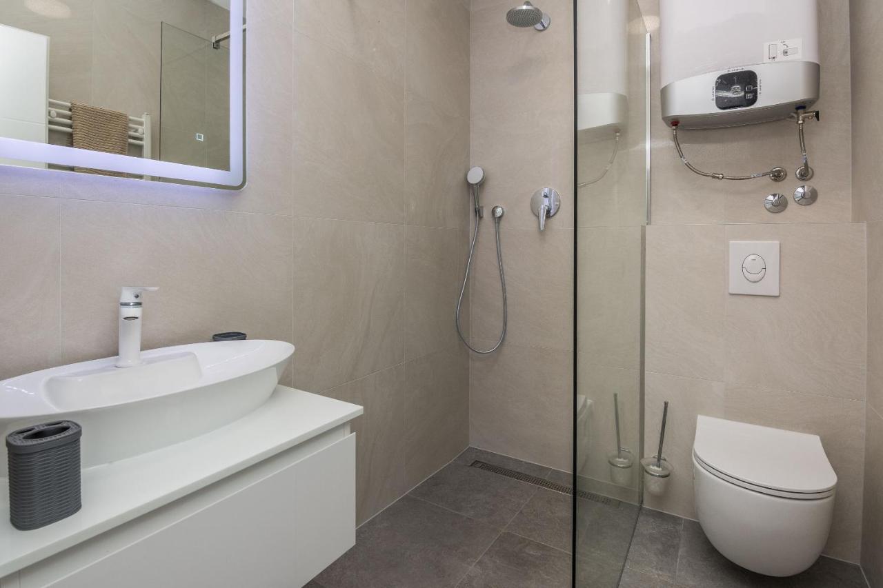 Apartment Spanic 1 ヴィル エクステリア 写真