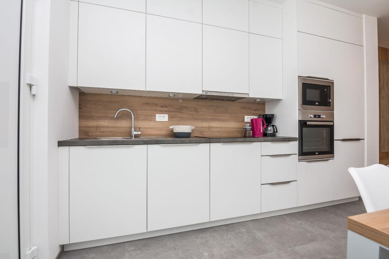 Apartment Spanic 1 ヴィル エクステリア 写真