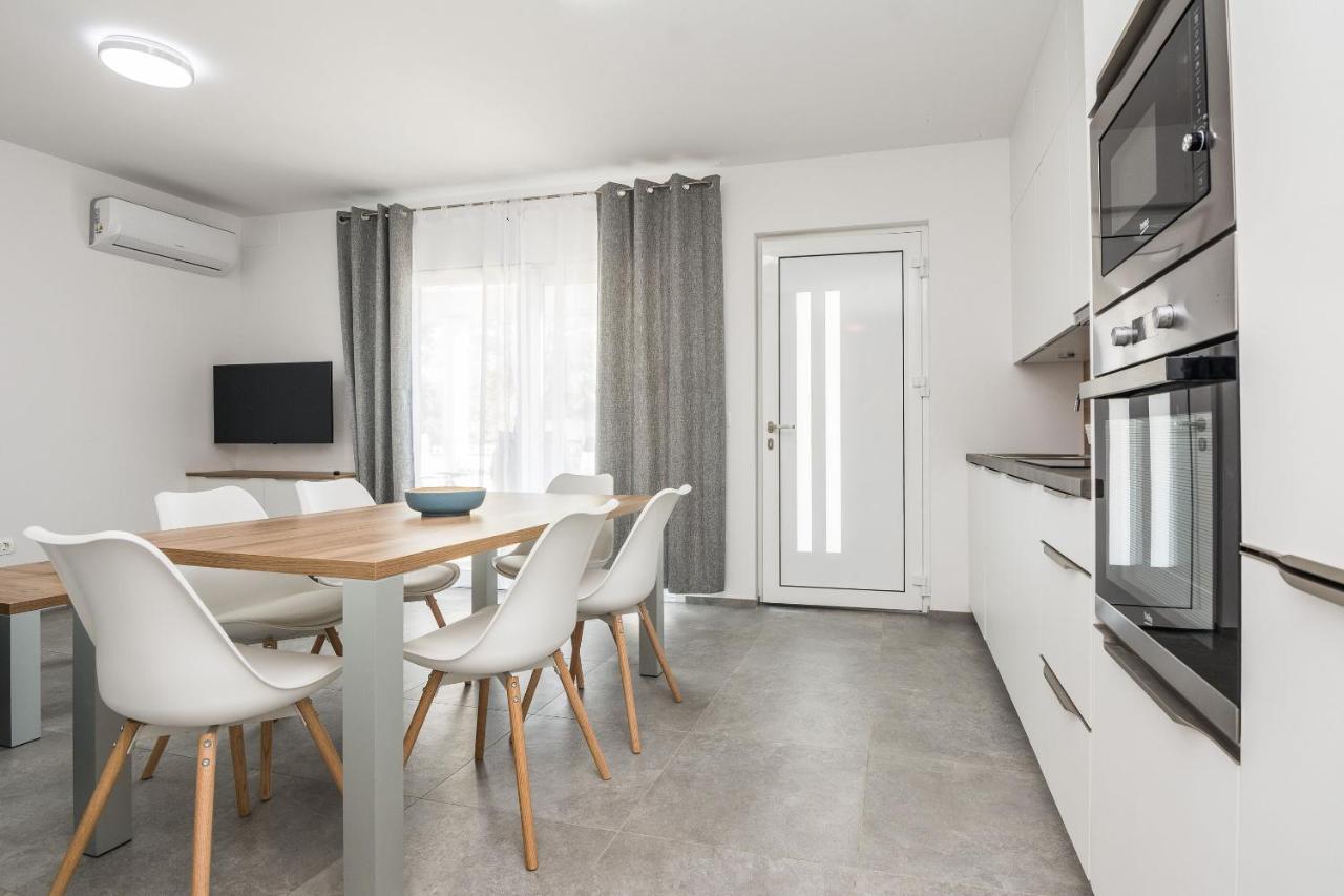 Apartment Spanic 1 ヴィル エクステリア 写真