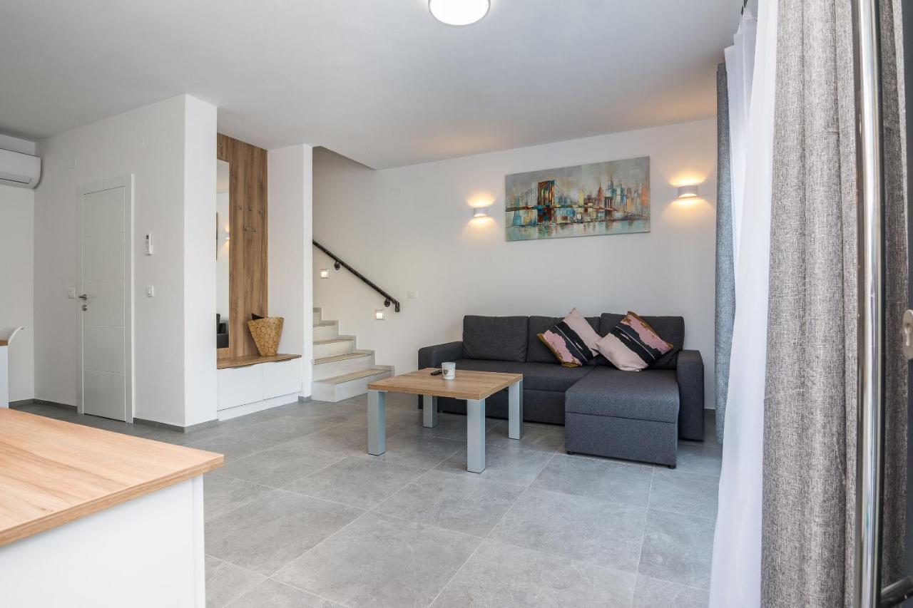 Apartment Spanic 1 ヴィル エクステリア 写真