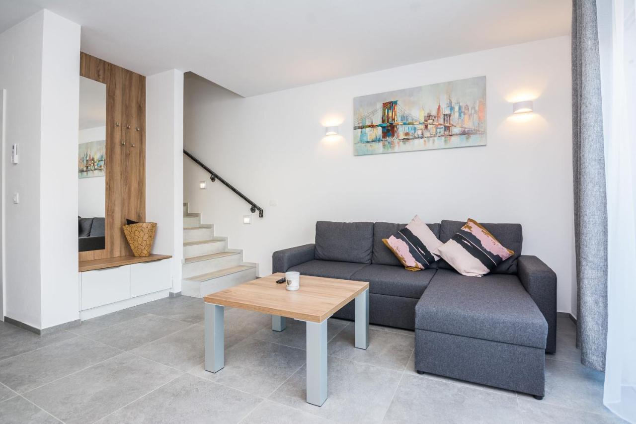 Apartment Spanic 1 ヴィル エクステリア 写真