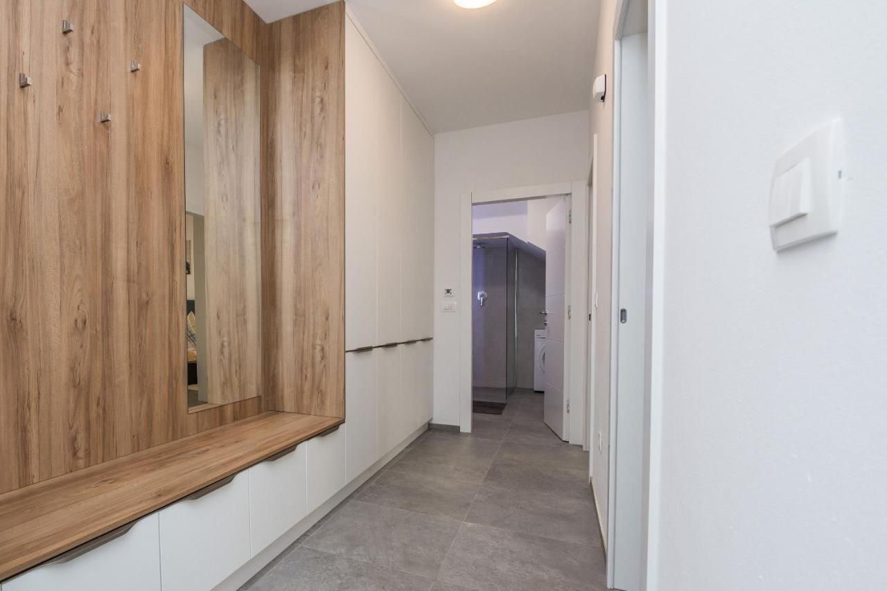 Apartment Spanic 1 ヴィル エクステリア 写真