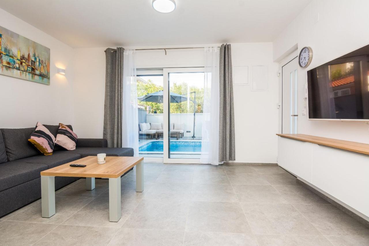 Apartment Spanic 1 ヴィル エクステリア 写真